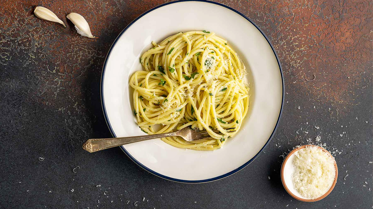 طرز تهیه پاستا با پنیر پارمسان، پاستایی فوق خوشمزه از قلب ایتالیا