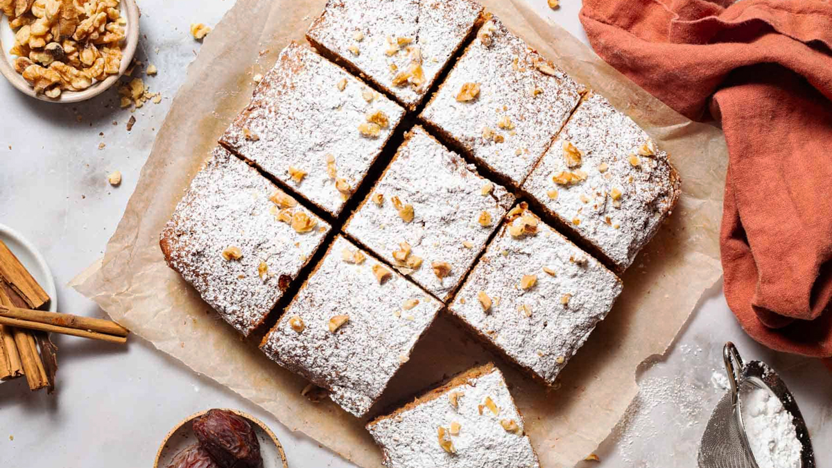 طرز تهیه کیک گردو و هویج با ماست، مرحله به مرحله و تصویری