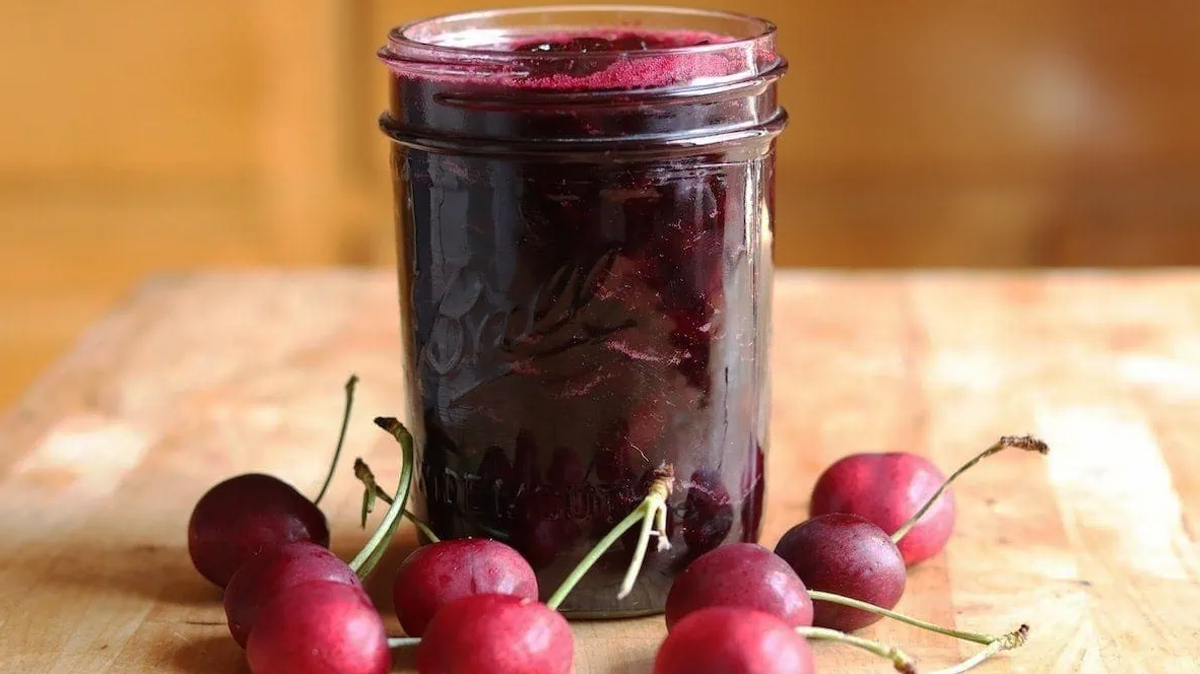 طرز تهیه مارمالاد گیلاس خانگی به ۲ روش + ترفندهای آن