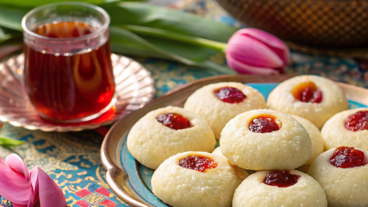 طرز تهیه شیرینی شستی زنجان با آرد برنج و گلاب