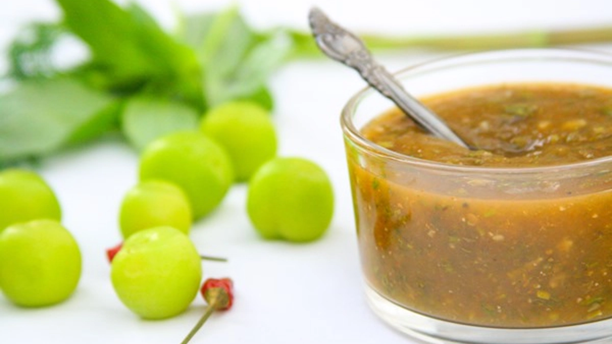 طرز تهیه رب گوجه سبز خانگی همراه با نکات مهم