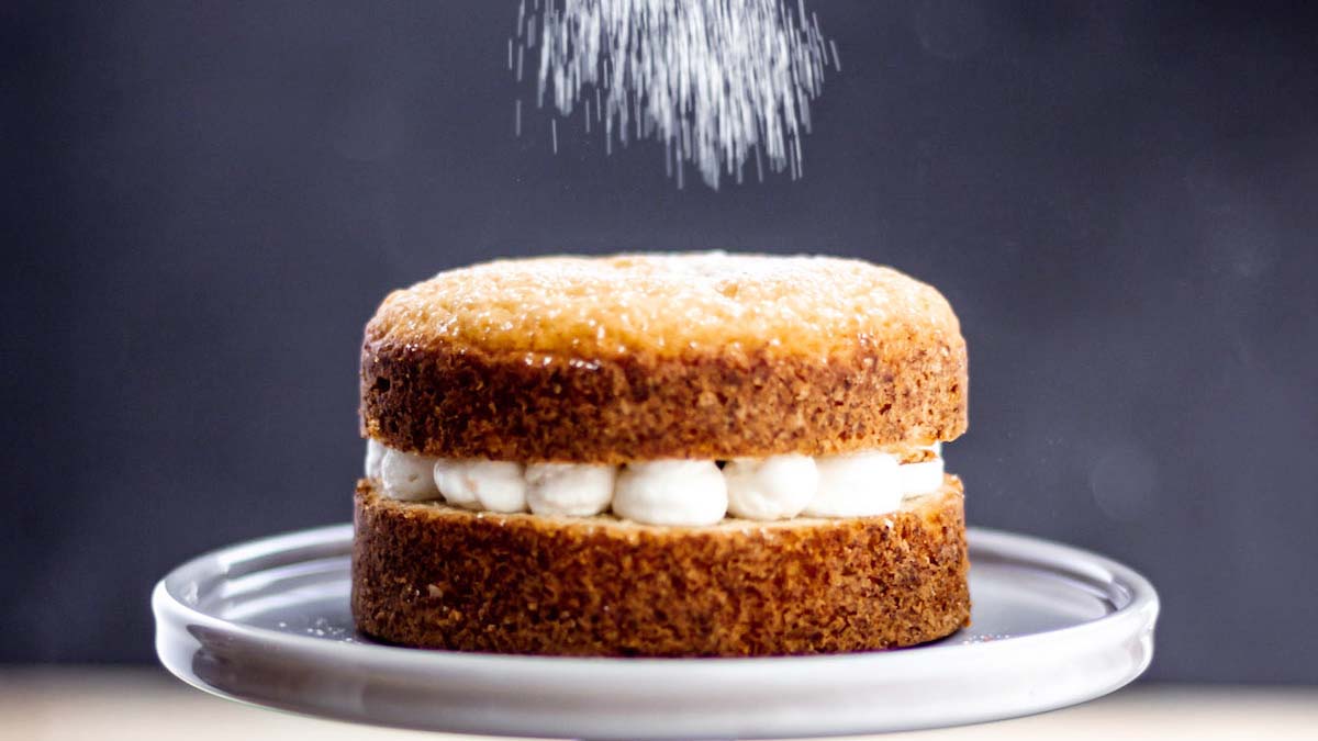 طرز تهیه مینی کیک ساده؛ آموزش مرحله به مرحله