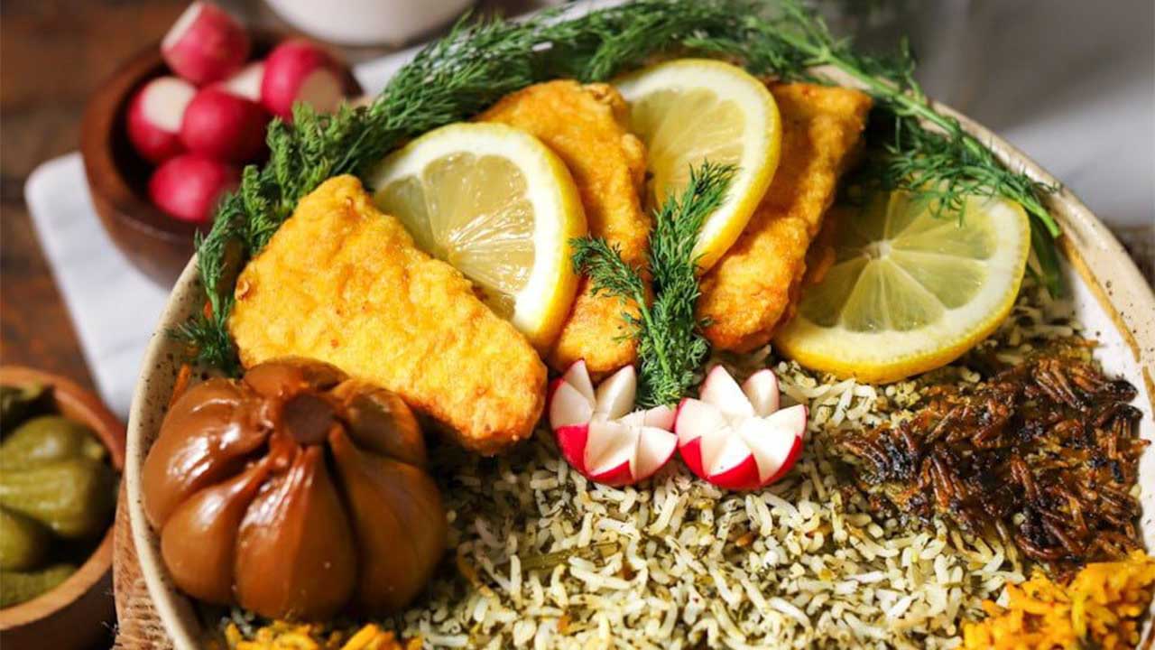 طرز تهیه سبزی پلو با ماهی قزل آلا بهتر از رستوران