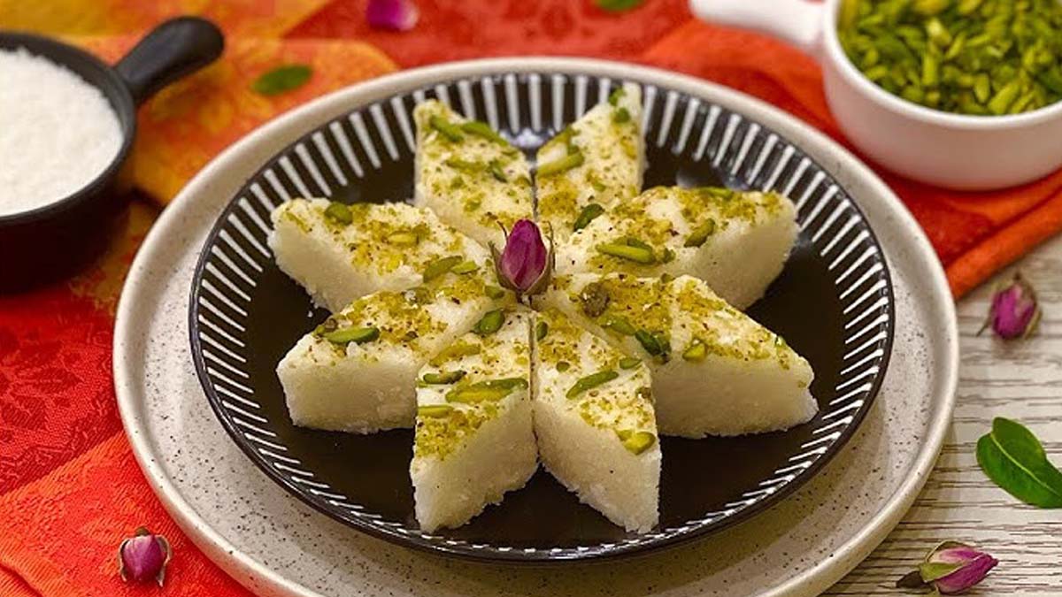 طرز تهیه لوز نارگیل با پودر قند با همه نکات