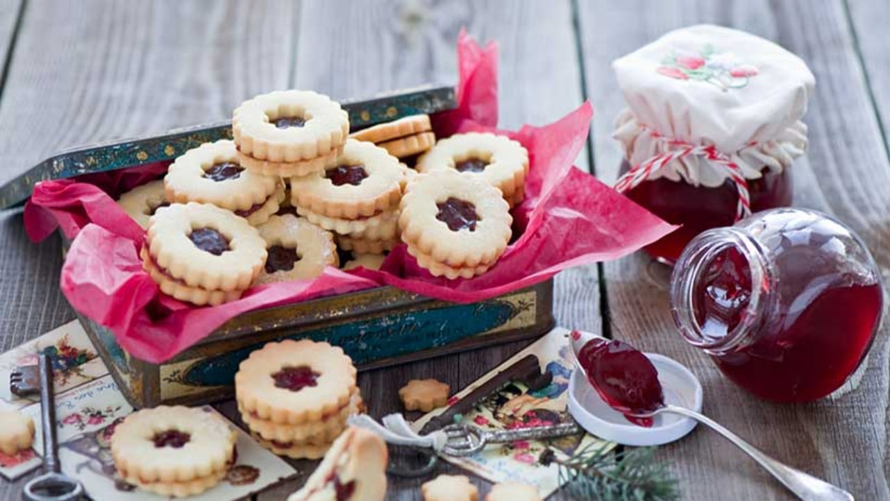 طرز تهیه شیرینی مربایی با پیمانه – ساده ترین دستور با تمام نکات