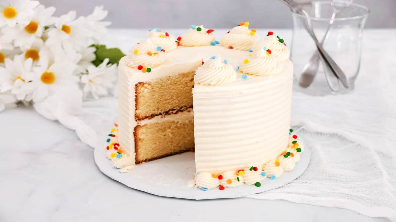 طرز تهیه کیک ساده با شیر و وانیل – آسان با پف زیاد