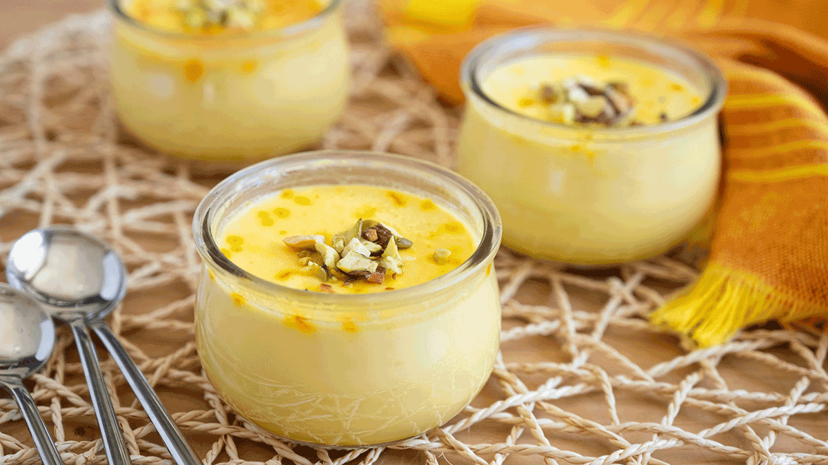 طرز تهیه دسر زعفرانی خوشمزه و سریع با ۳ روش