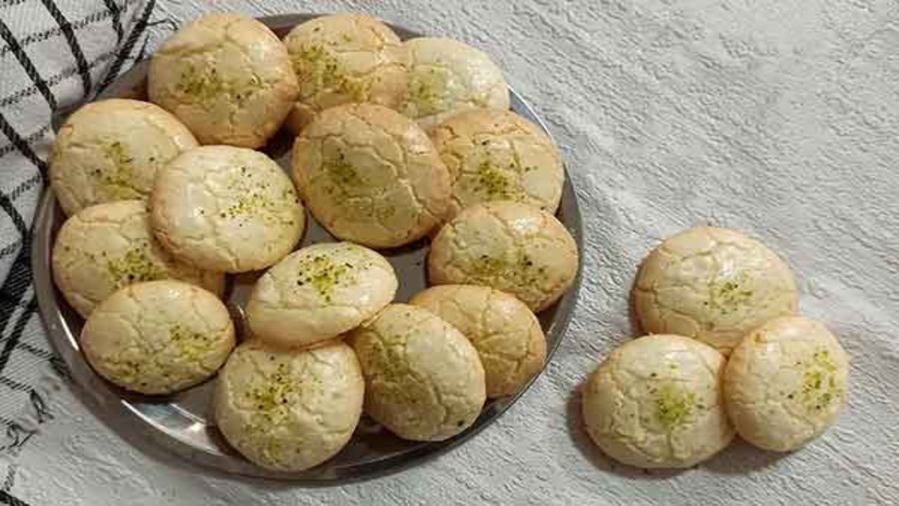 طرز تهیه شیرینی نارگیلی بدون داغ زدن در خانه