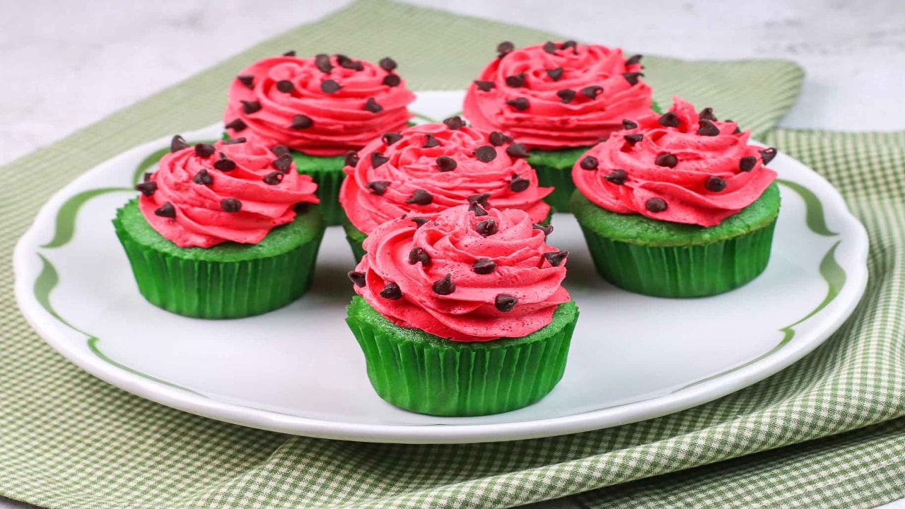 طرز تهیه کاپ کیک یلدایی با و بدون فر-ساده و خوشمزه