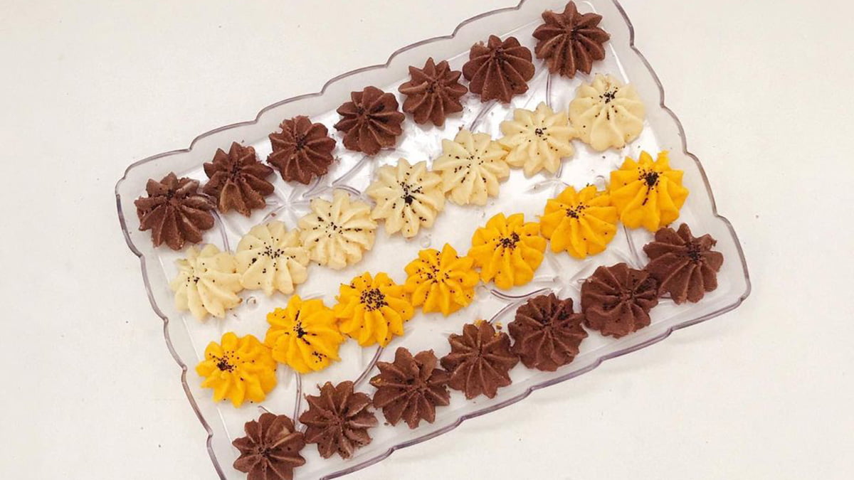 طرز تهیه شیرینی بهشتی با روغن مایع با و بدون فر