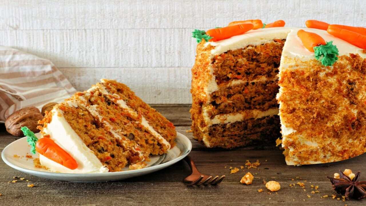 طرز تهیه کیک هویج اسفنجی خوشمزه بهتر از قنادی