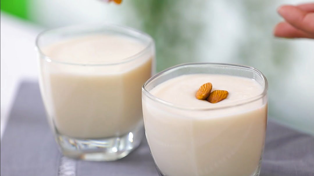 طرز تهیه حریره بادام خوشمزه و مقوی برای کودکان