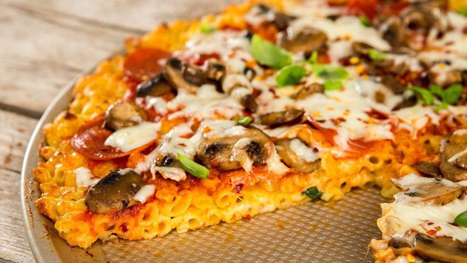 طرز تهیه پیتزای ماکارونی مجلسی و خوشمزه تر از رستوران