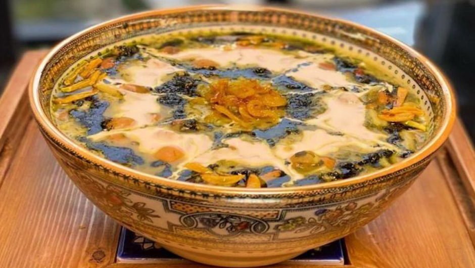 طرز تهیه آش اوماج به دو روش مختلف