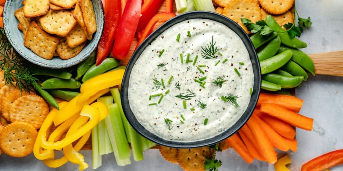طرز تهیه دیپ پنیر و سبزیجات؛ سسی سریع و ساده