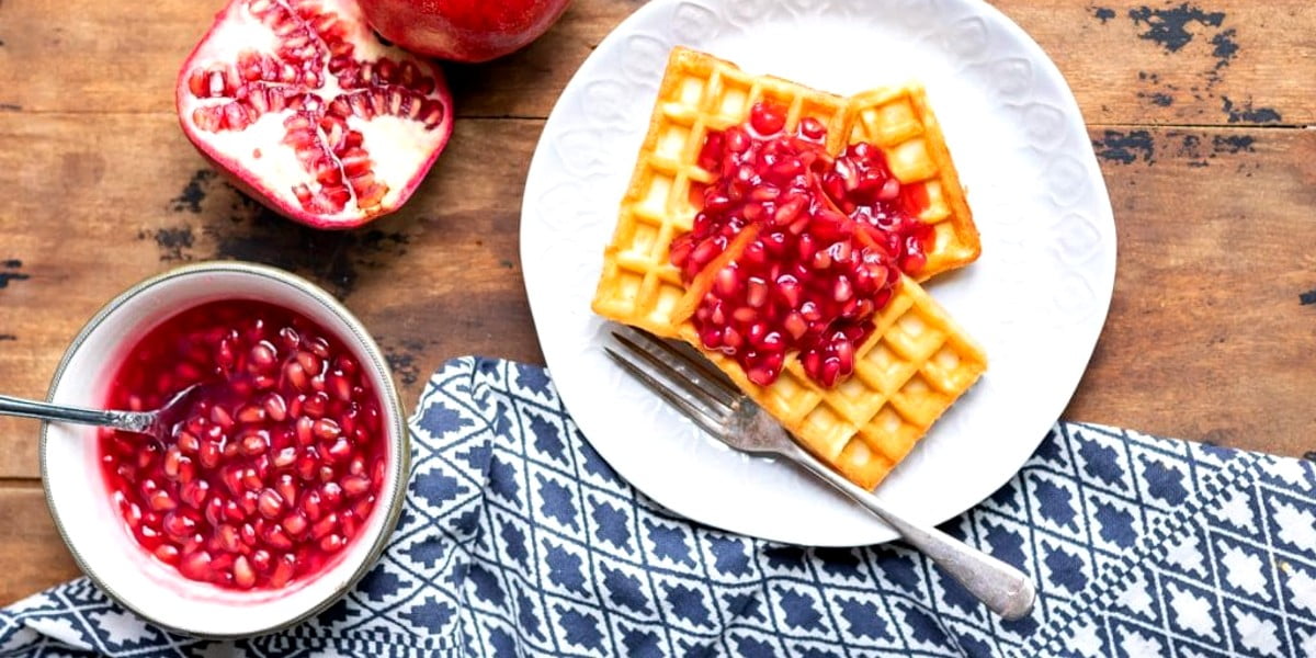 طرز تهیه کمپوت انار داغ: دسر مناسب شب یلدا