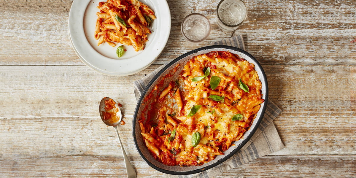 طرز تهیه ماکارونی پنیری در فر