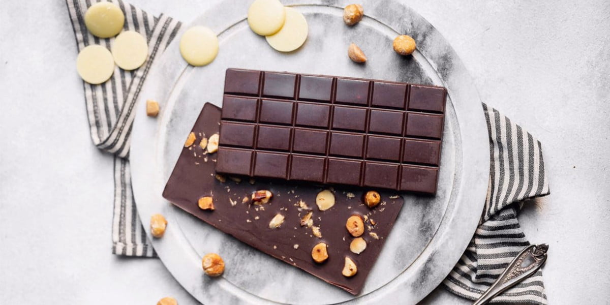 طرز تهیه شکلات وگان خانگی: شکلات با طعم فندق