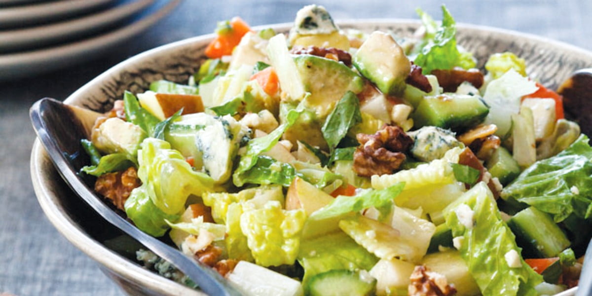 طرز تهیه سالاد سبزیجات با پنیر ؛ یک پیش غذای گیاهی و سالم