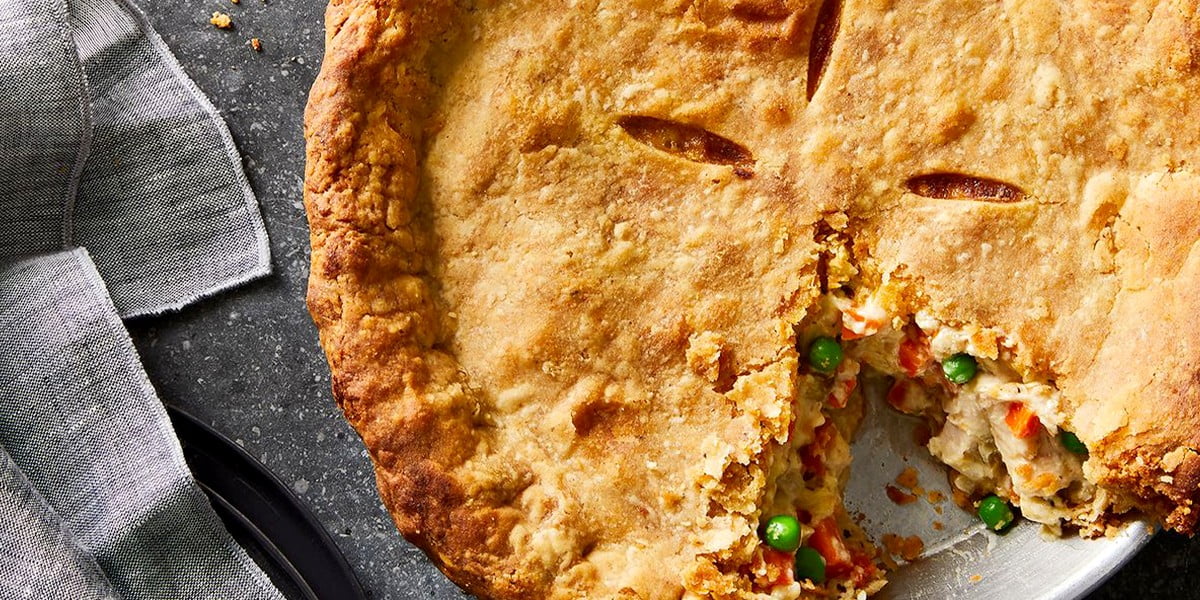 طرز تهیه پای مرغ و پنیر خانگی ؛ یک وعده سالم و خوشمزه