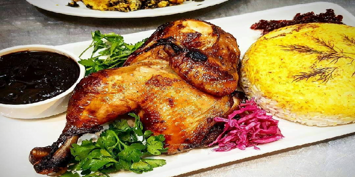 طرز تهیه اکبر جوجه با کره و رب انار به روش گلوگاهی