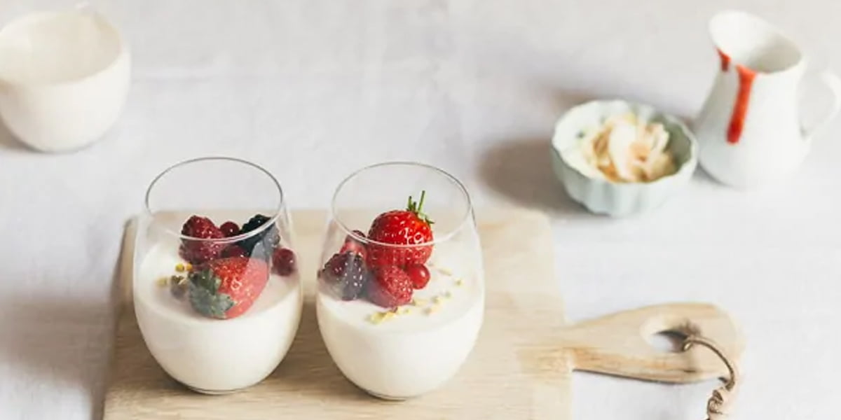 طرز تهیه پودینگ آماده در یک چشم به هم زدن با دسر پاناکوتا کاله