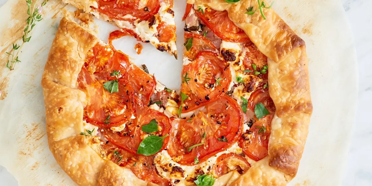 طرز تهیه نان و پنیر و گوجه ؛ یک میان‌وعده خلاقانه و خوشمزه