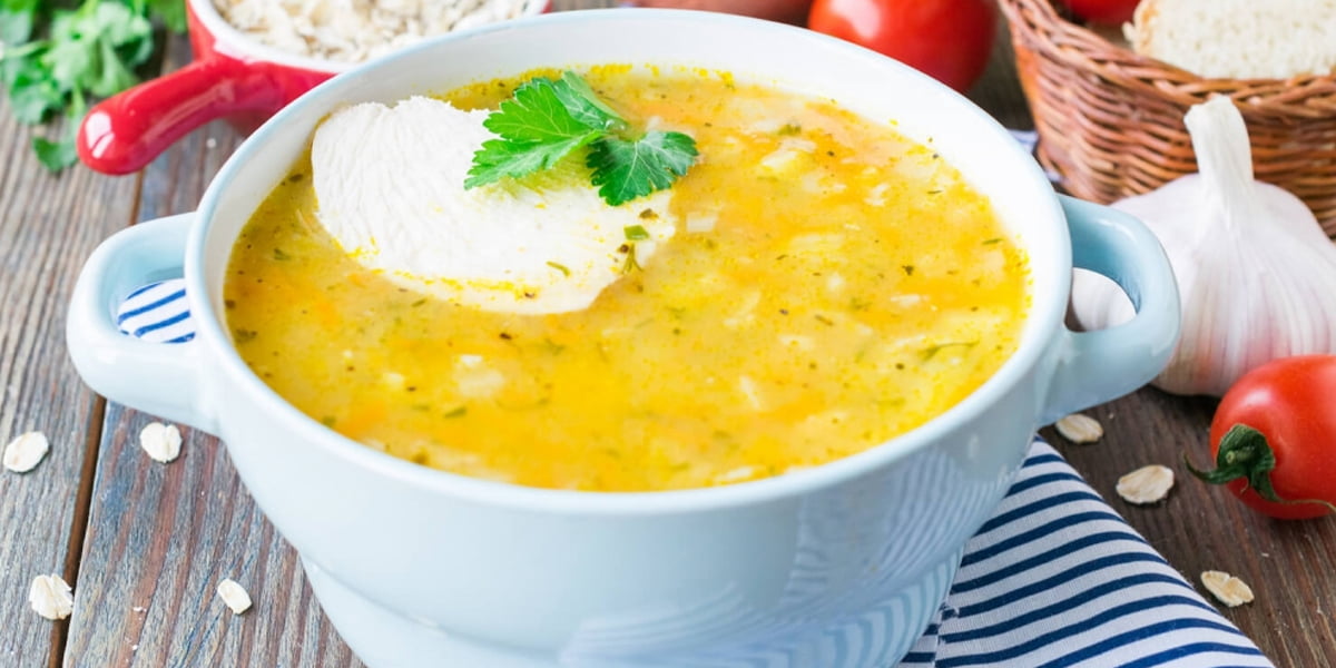 طرز تهیه سوپ جو پرک با مرغ برای مهمانی‌ها همراه عکس مرحله به مرحله