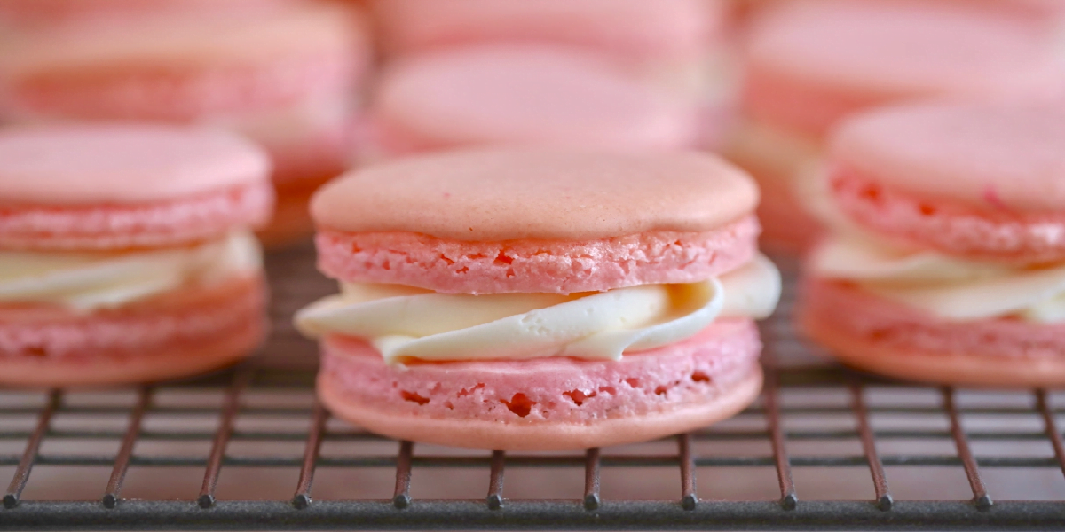 طرز تهیه ماکارون و نکات تهیه این شیرینی فرانسوی