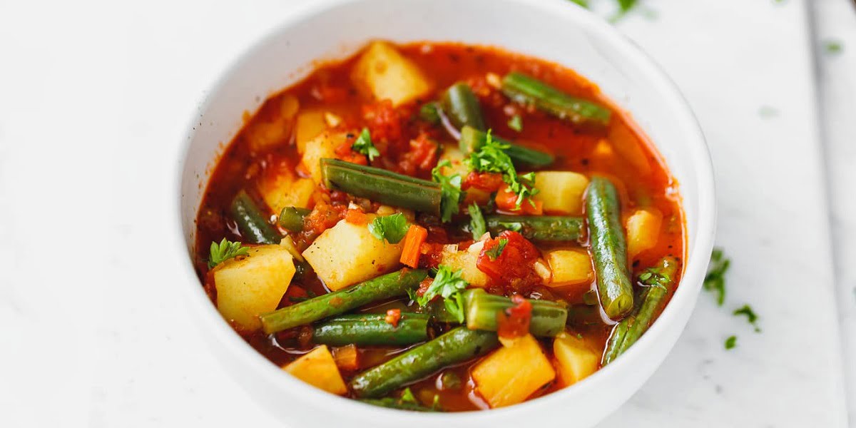 طرز تهیه خوراک لوبیا گیاهی خوشمزه و سالم در خانه