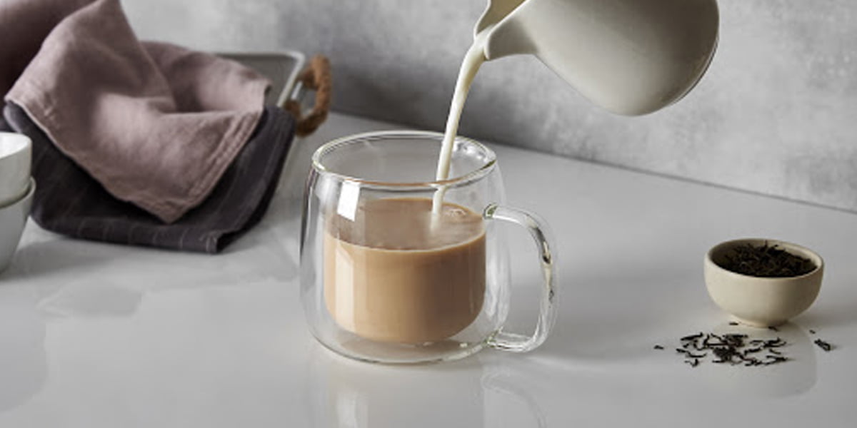 طرز تهیه چای لاته حرفه ای و خوش عطر و طعم در خانه
