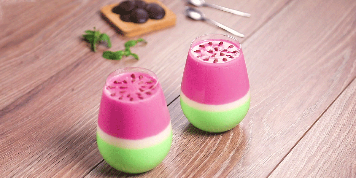 طرز تهیه دسر یلدایی پاناکوتا با طرح هندوانه؛ همراه با نکات و فوت و فن ها