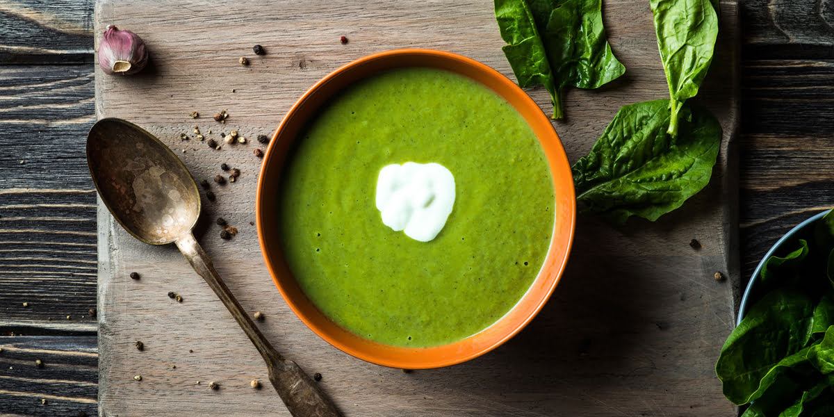 طرز تهیه سوپ سبز ؛ پیش‌غذای مفید و اکسیر سلامتی برای شما