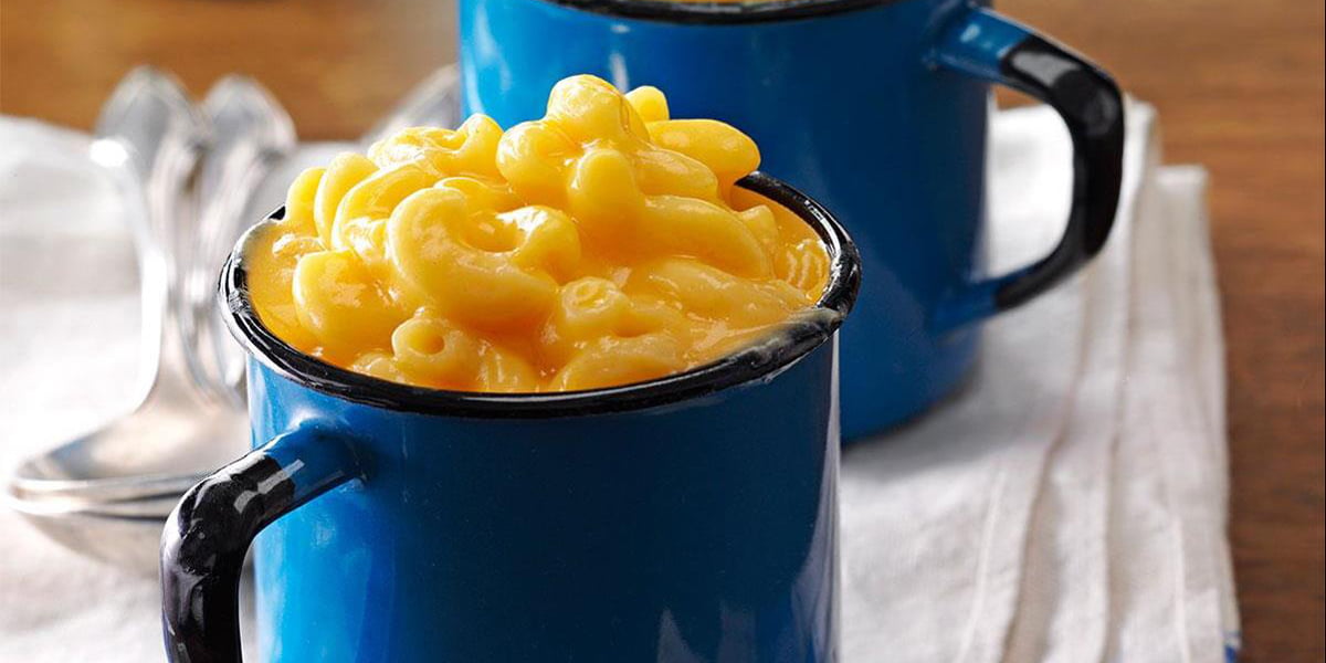 طرز تهیه ماکارونی مایکروفری با پنیر چدار