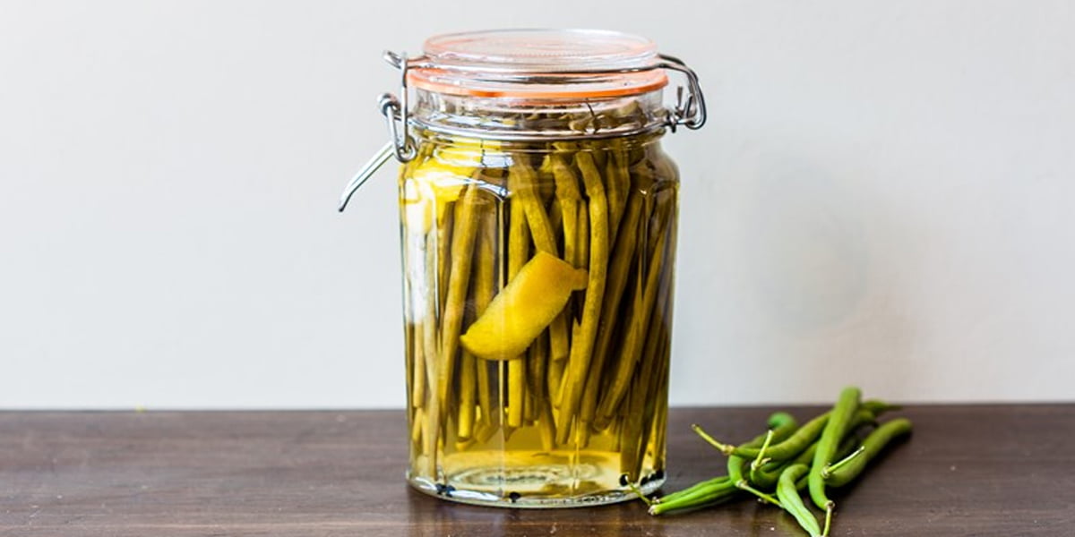 طرز تهیه دو مدل ترشی لوبیا سبز خوشمزه و فوق العاده