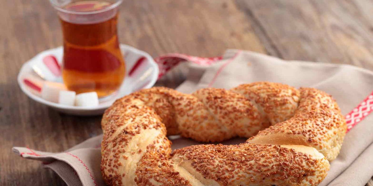 طرز تهیه نان سیمیت خوشمزه به روش ترکیه ای ها