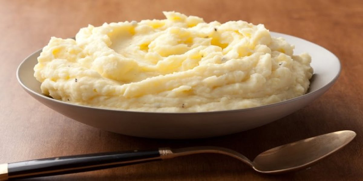 بهترین روش تهیه پوره سیب‌زمینی ساده با خامه ترش