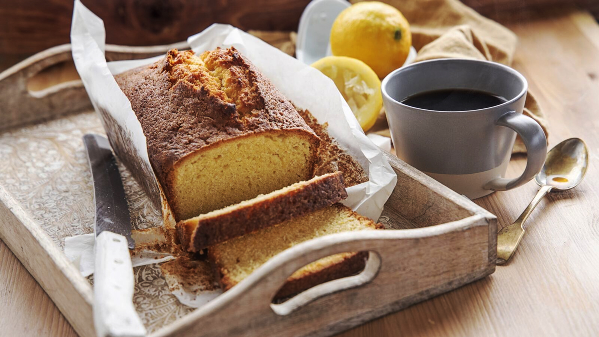 طرز تهیه کیک یک تخم مرغی ساده و خوشمزه