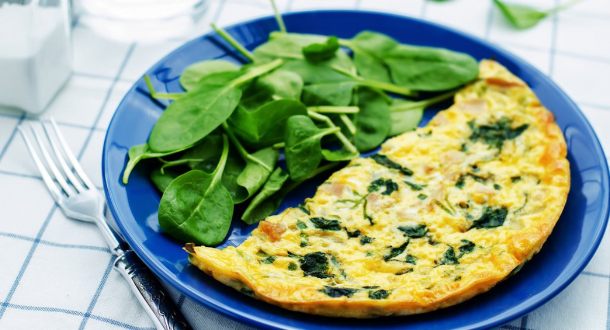 طرز تهیه نرگسی اسفناج، غذای خوشمزه و سریع شمال