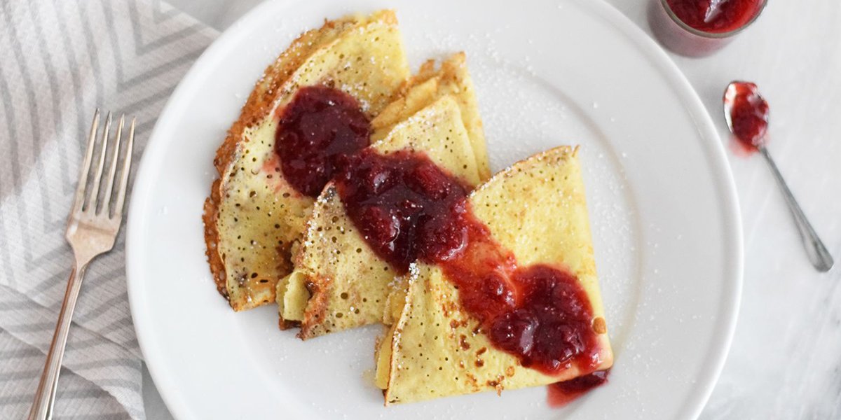 طرز تهیه پنکیک صبحانه سوئدی در چند مرحله