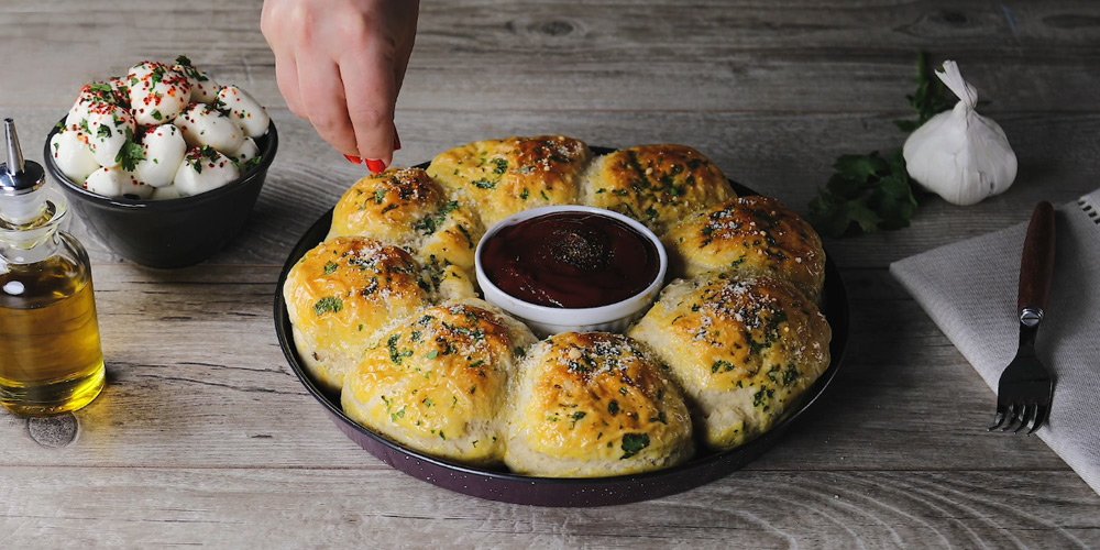 طرز تهیه نان شکم پر همراه ویدیو