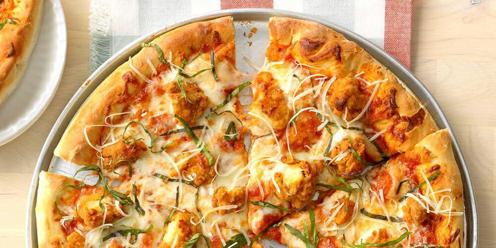 طرز تهیه پیتزا خوشمزه چیکن پارمسان