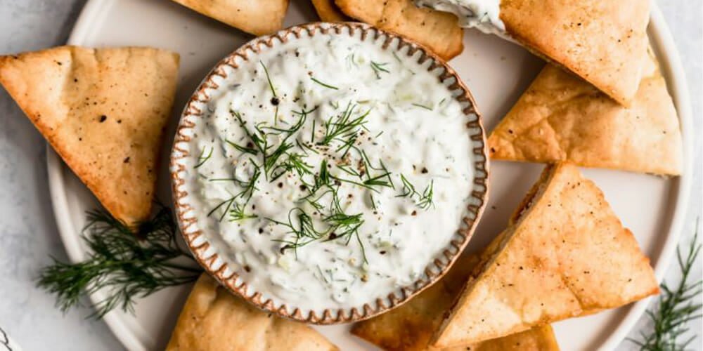 طرز تهیه سس زاتزیکی با ماست ایسلندی