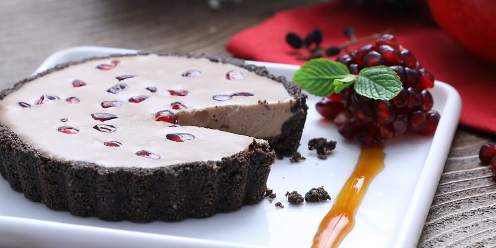 طرز تهیه تارت یلدایی انار شکلاتی همراه ویدیو