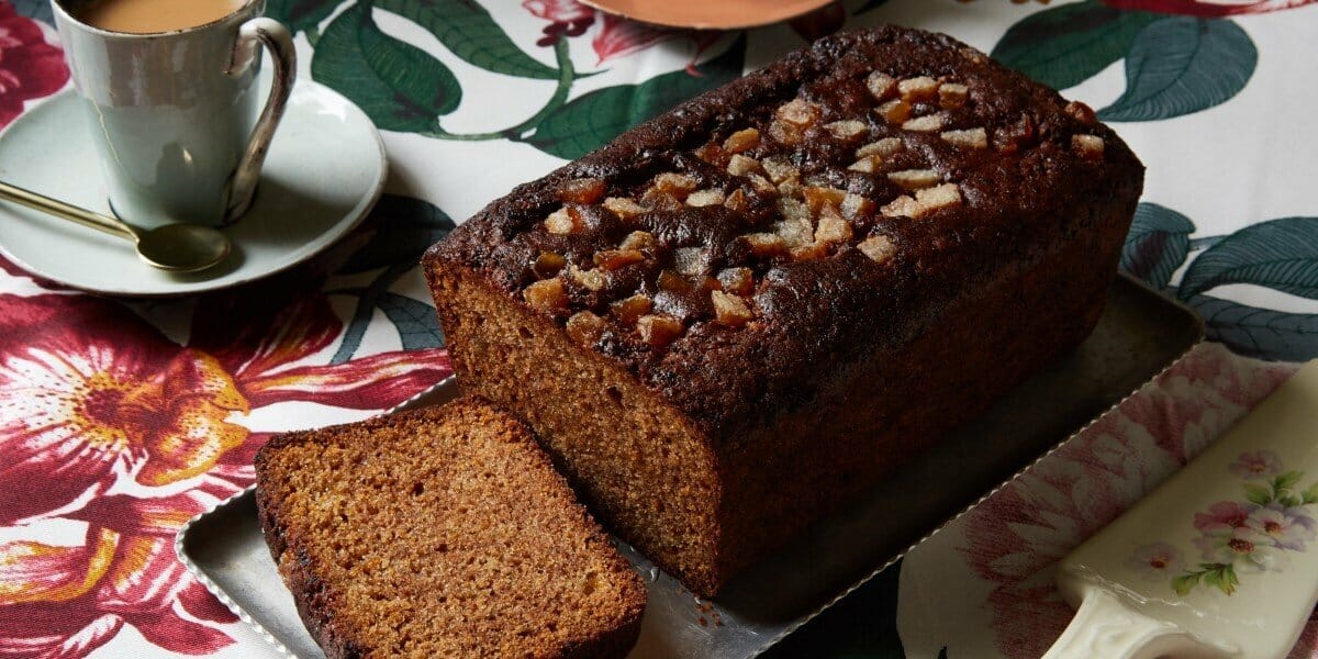 طرز تهیه نان خرمالو و زنجبیل برای صبحانه