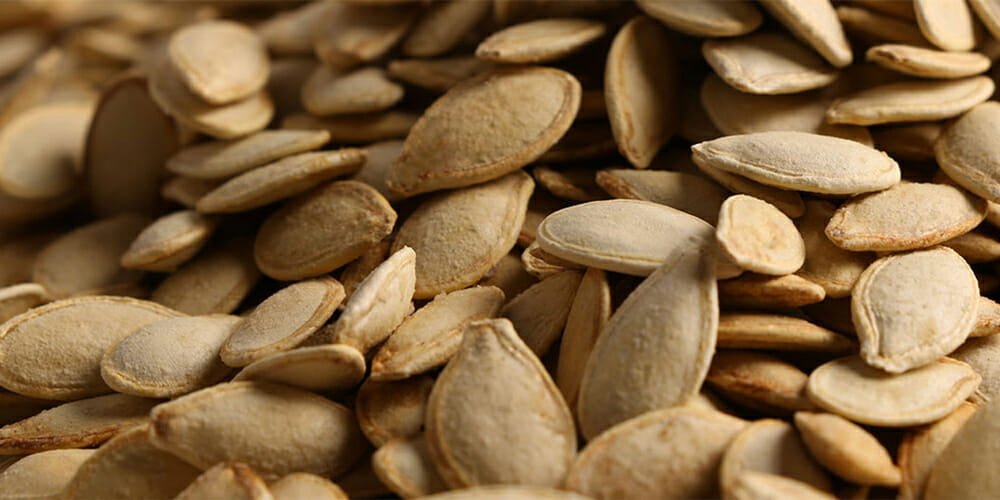 ساده ترین روش‌های برشته کردن تخمه کدو حلوایی طعم‌دار در خانه