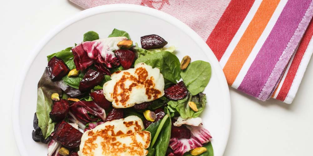 طرز تهیه سالاد لبو و اسفناج آسان و خوشمزه