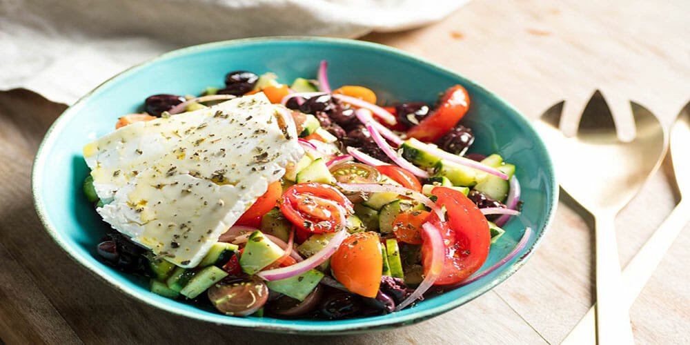 طرز تهیه سالاد یونانی ویژه رستورانی