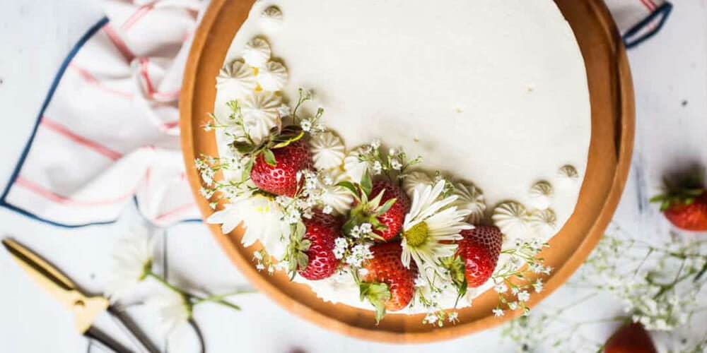 طرز تهیه کیک تولد مدرن