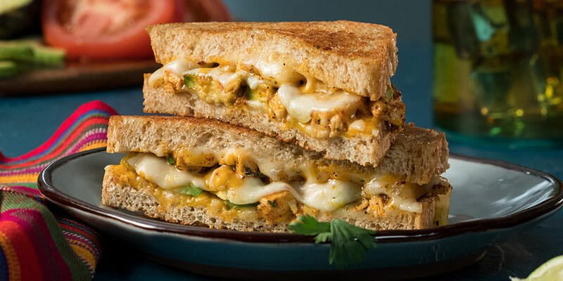 طرز تهیه اسنک با فیلینگ چدار، ساده ترین لقمه خانگی